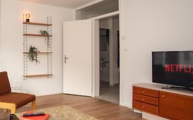 Spacious Apartment Next To Rhine
