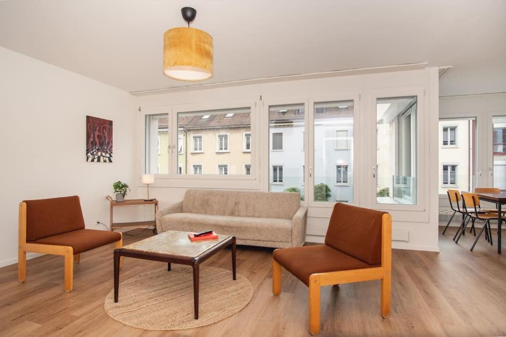 Spacious Apartment Next To Rhine Basel Exterior photo