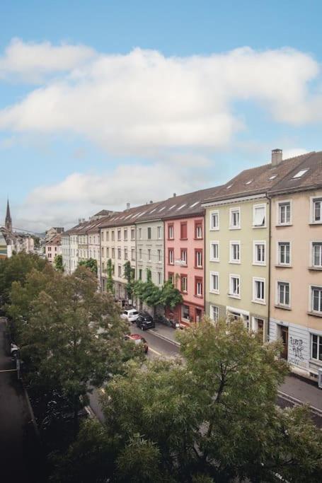 Spacious Apartment Next To Rhine Basel Exterior photo